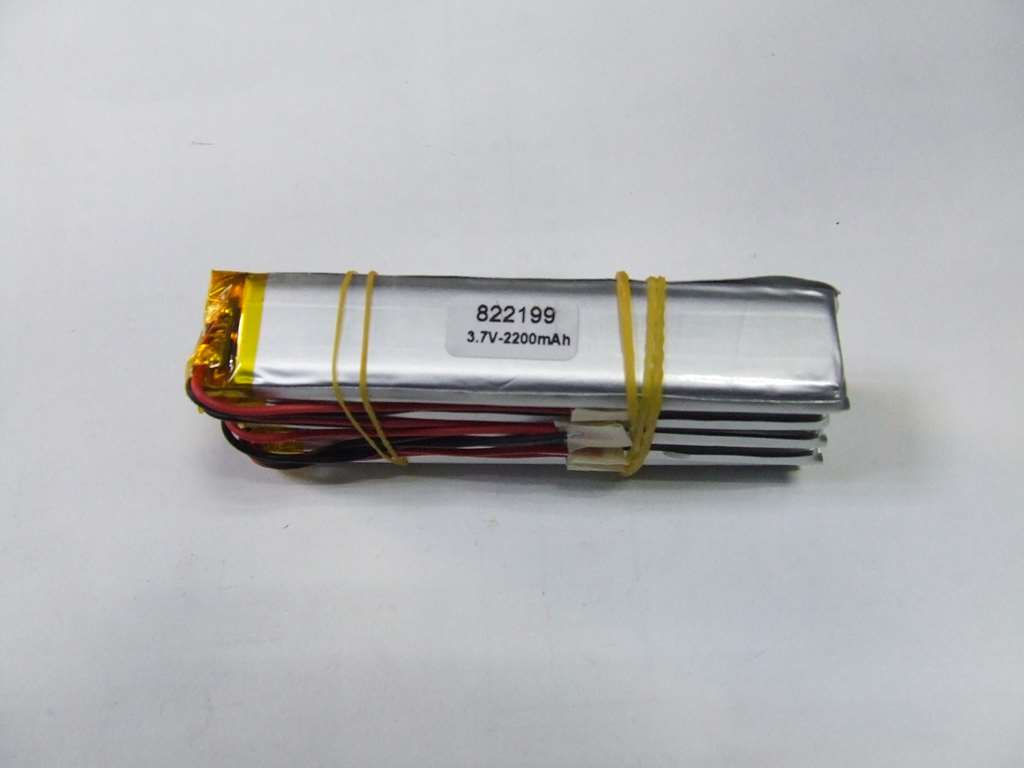 BATTERIA AI POLIMERI DI LITIO 99 X 21 X 8 MM 3,7 V 2200 MAH - Clicca l'immagine per chiudere