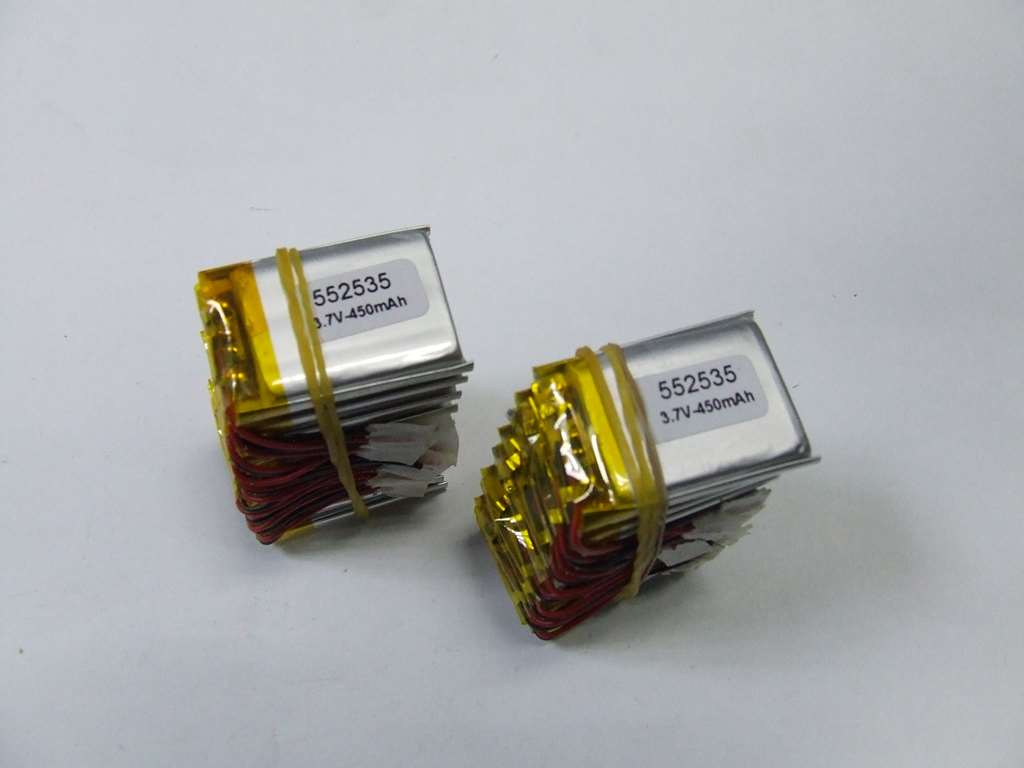 BATTERIA AI POLIMERI DI LITIO 35 X 25 X 6 MM 3,7 V 450 MAH BATTERIA AI POLIMERI DI LITIO 35 X 25 X 6 MM 3,7 V 450 MAH