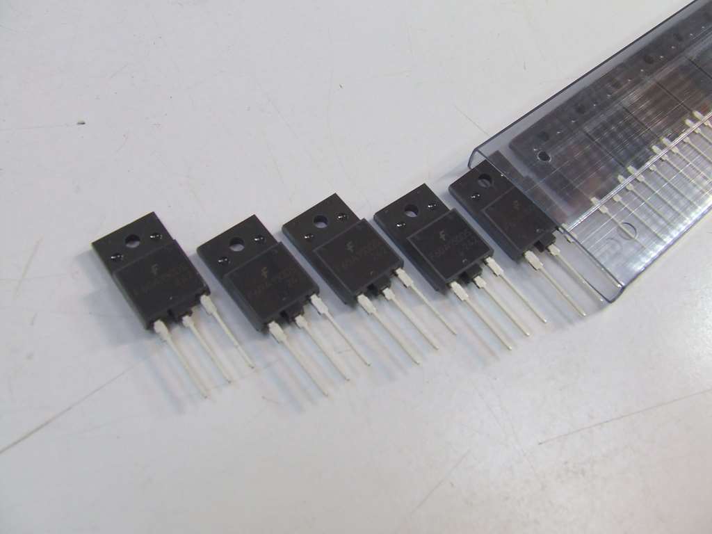 F60A 150DS TRANSISTOR IGBT FAIRCHILD