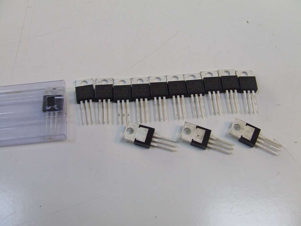 G30120CTW TRANSISTOR TO220 MOSFET - Clicca l'immagine per chiudere