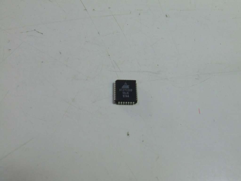 27C010 EPROM PLCC UGU 27C1001 AM27C010 CIRC.INTEGRATO ATMEL 27C010 EPROM PLCC UGU 27C1001 AM27C010 CIRC.INTEGRATO ATMEL