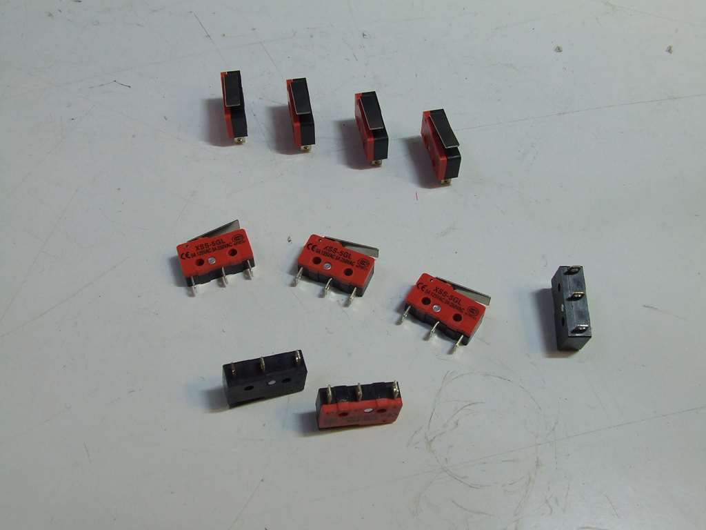 SWITCH MINI CON LEVETTA SWITCH MINI CON LEVETTA