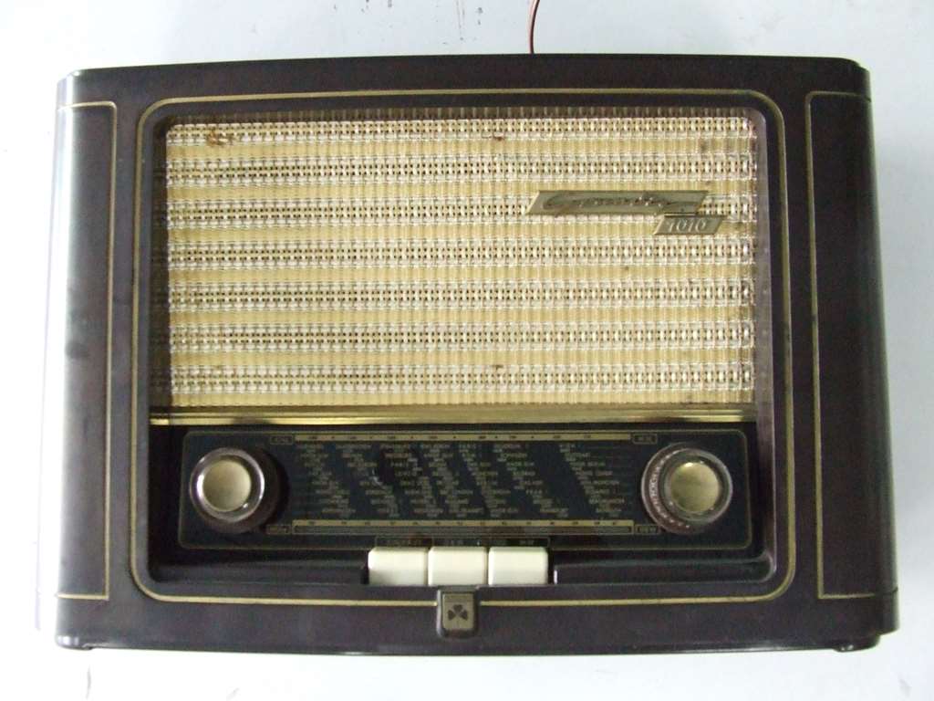 GRUNDIG RADIO EPOCA 1954 PERFETTAMENTE FUNZIONANTE