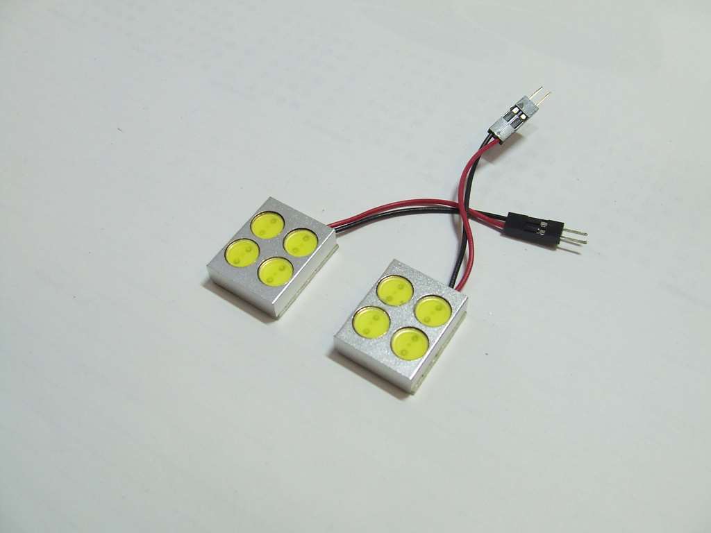 LED PER AUTO E NON 6500K DC12V COPPIA