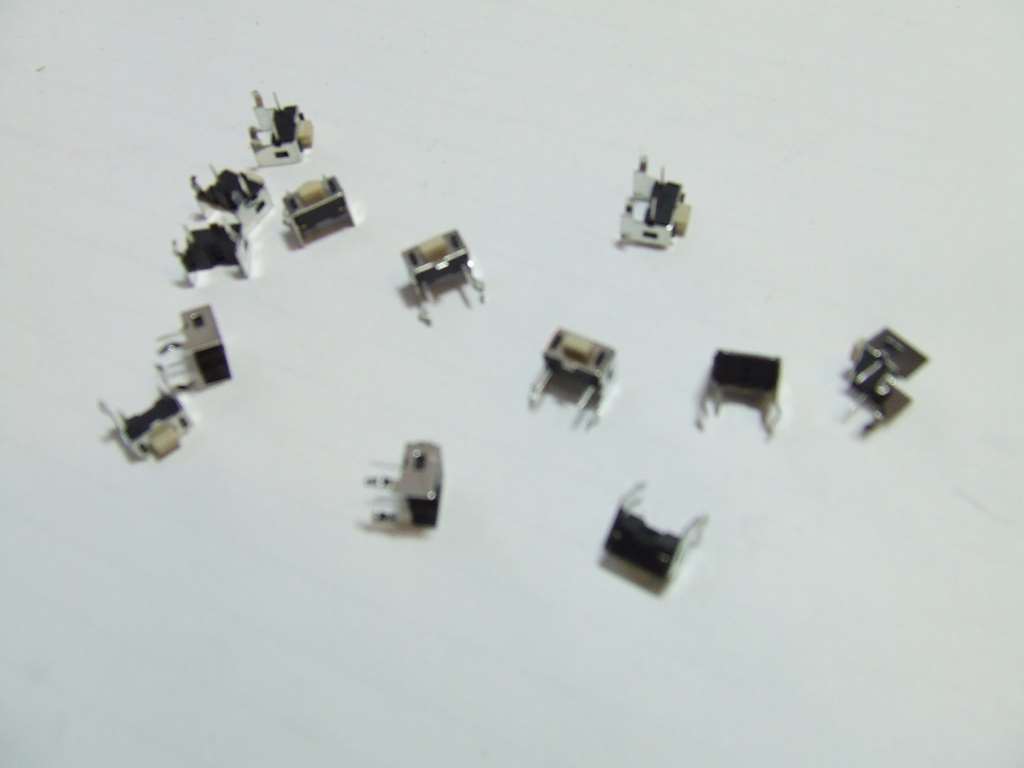 PULSANTE 7 X 3,5 X 6 MM MICRO PULSANTE SWITCH - Clicca l'immagine per chiudere