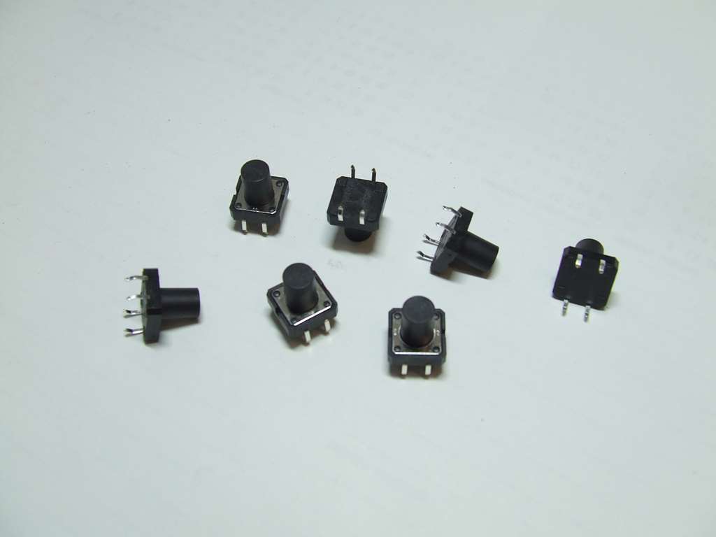 PULSANTE 12 X 12 X 12 MM MICRO PULSANTE SWITCH PULSANTE 12 X 12 X 12 MM MICRO PULSANTE SWITCH