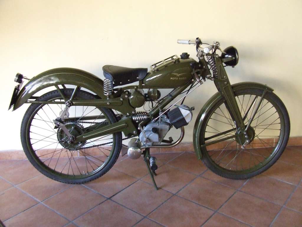 MOTO GUZZI MOTOLEGGERA GUZZINO MODELLO A 1948 65 cc 3 MARCE