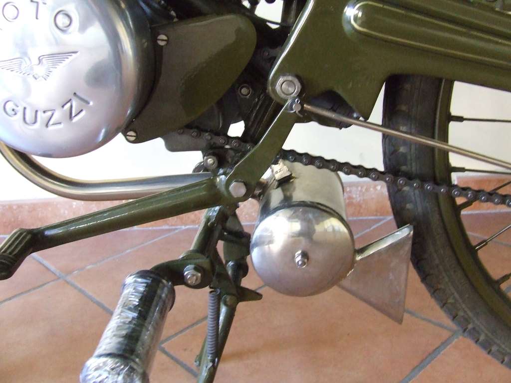 MOTO GUZZI MOTOLEGGERA GUZZINO MODELLO A 1948 65 cc 3 MARCE