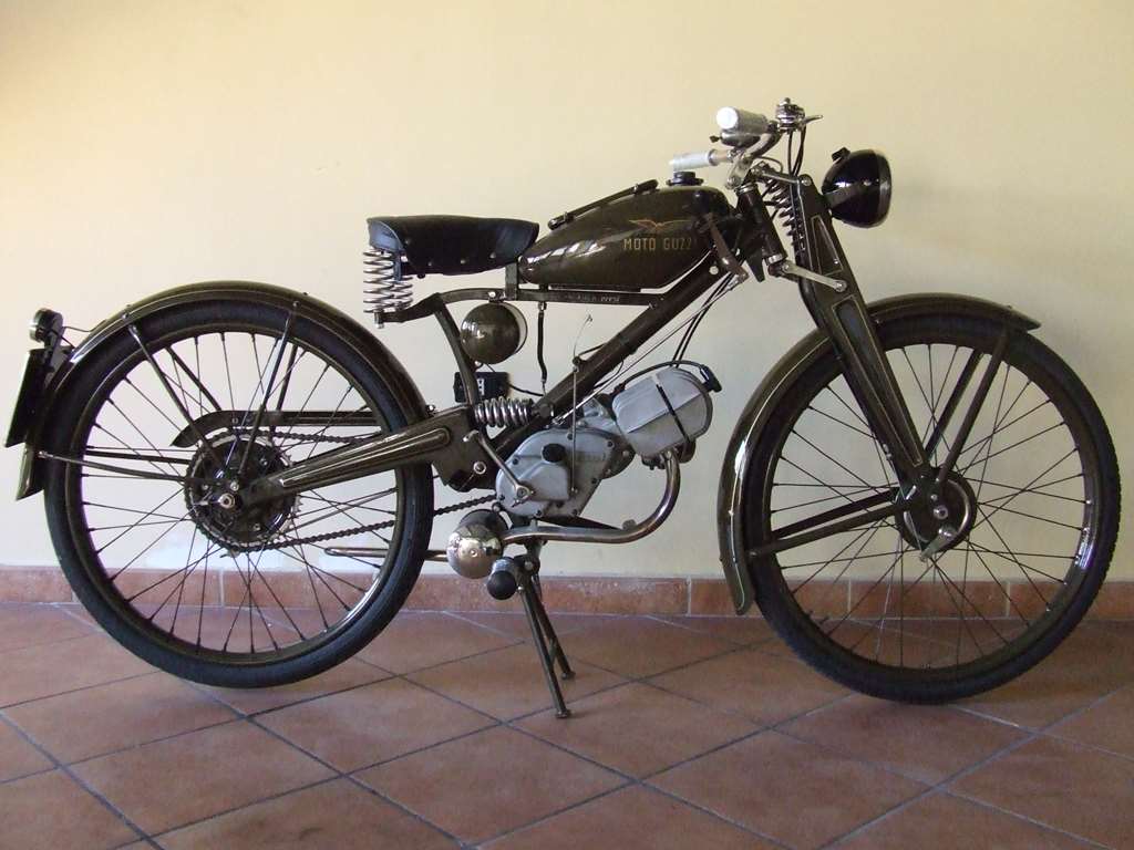 MOTO GUZZI MOTOLEGGERA GUZZINO MODELLO A 1948 65 cc 3 MARCE MOTO GUZZI MOTOLEGGERA GUZZINO MODELLO A 1948 65 cc 3 MARCE