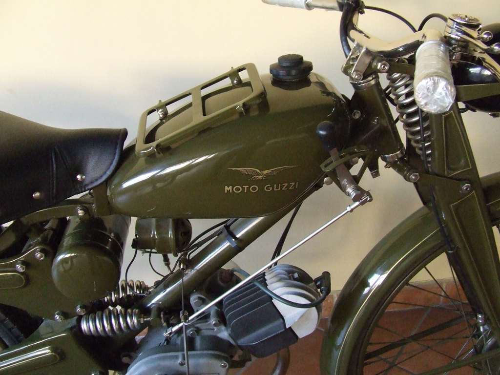 MOTO GUZZI MOTOLEGGERA GUZZINO MODELLO A 1948 65 cc 3 MARCE