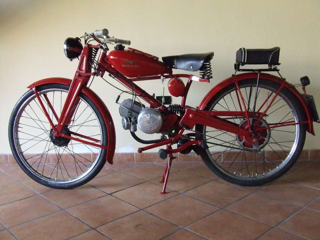 MOTO GUZZI MOTOLEGGERA GUZZINO MODELLO A 1947 65 cc 3 MARCE