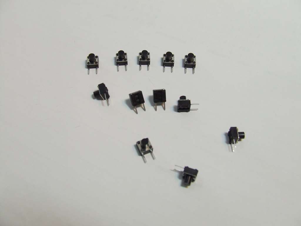 PULSANTE 6 X 6 X 7 MM MICRO PULSANTE SWITCH