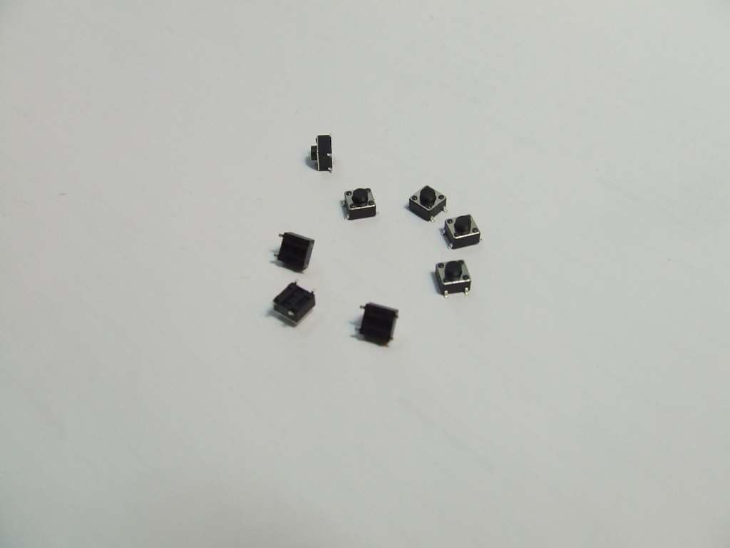 PULSANTE 6 X 6 X 5 MM MICRO PULSANTE SWITCH - Clicca l'immagine per chiudere