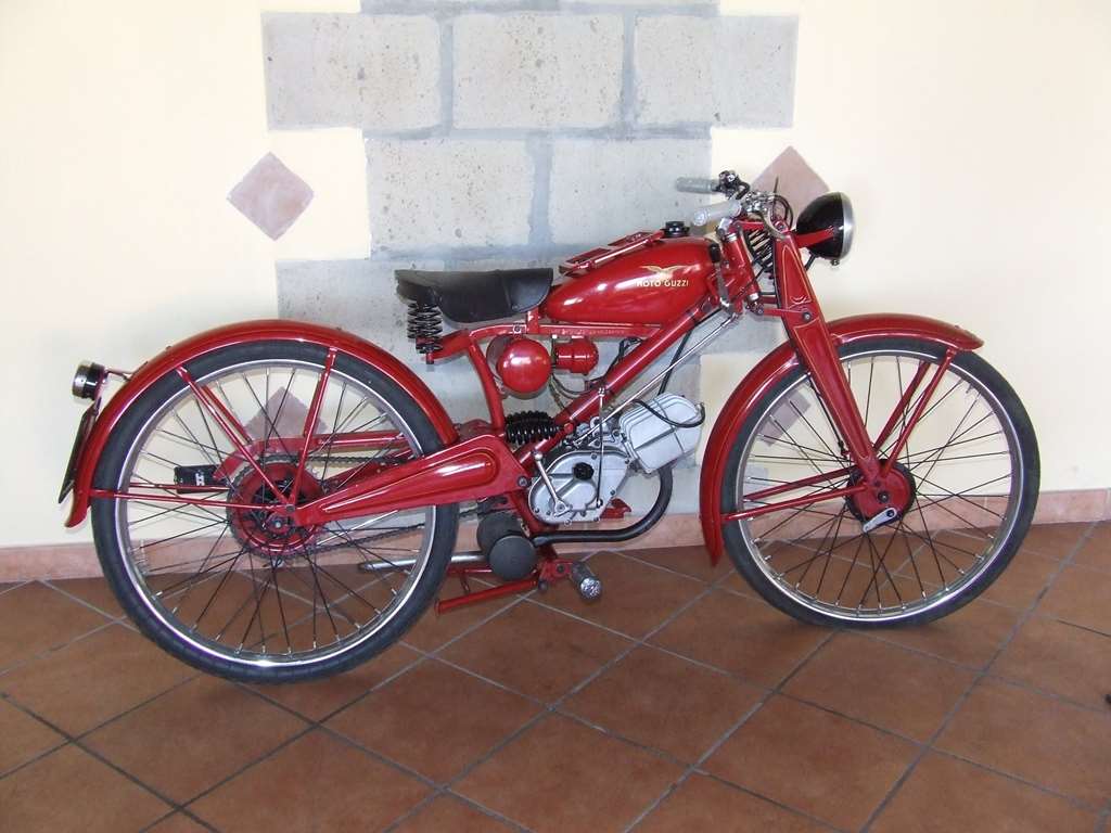 MOTO GUZZI MOTOLEGGERA GUZZINO MODELLO B 1950 65 cc 3 MARCE