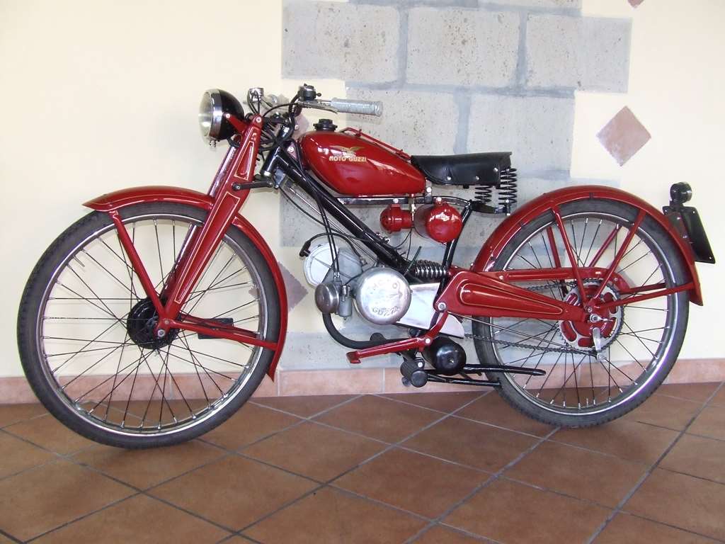 MOTO GUZZI MOTOLEGGERA GUZZINO MODELLO B 1949 65 cc 3 MARCE MOTO GUZZI MOTOLEGGERA GUZZINO MODELLO B 1949 65 cc 3 MARCE