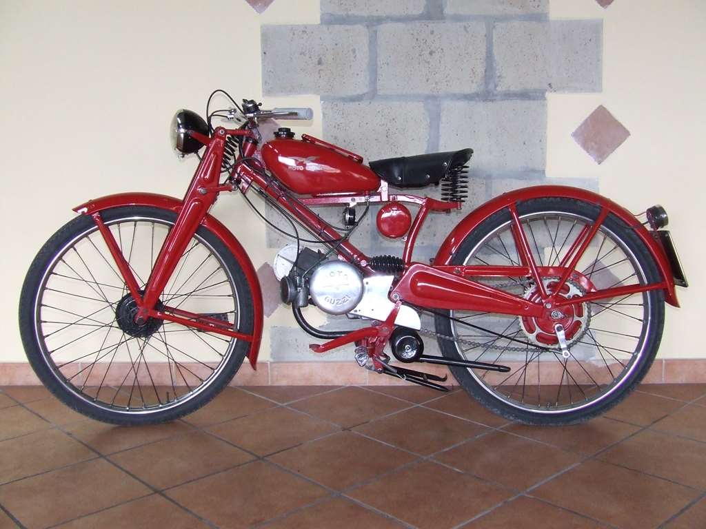 MOTO GUZZI MOTOLEGGERA GUZZINO MODELLO C 1952 65 cc 3 MARCE MOTO GUZZI MOTOLEGGERA GUZZINO MODELLO C 1952 65 cc 3 MARCE