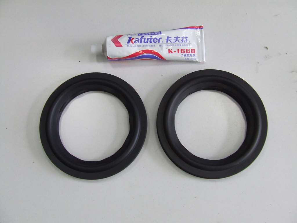 RICONATURA 15 CM IN GOMMA PER ALTOPARLANTI COPPIA + ADESIVO RICONATURA 15 CM IN GOMMA PER ALTOPARLANTI COPPIA + ADESIVO