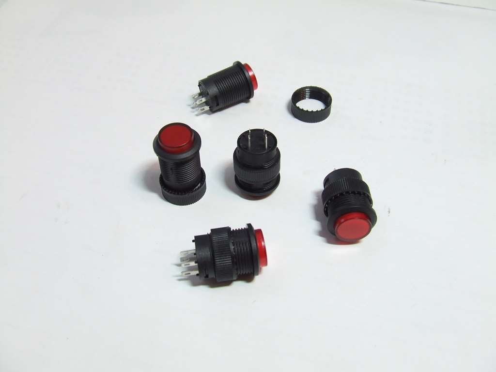 PULSANTE COLORE ROSSO GHIERA IN PLASTICA ROTONDA PULSANTE COLORE ROSSO GHIERA IN PLASTICA ROTONDA