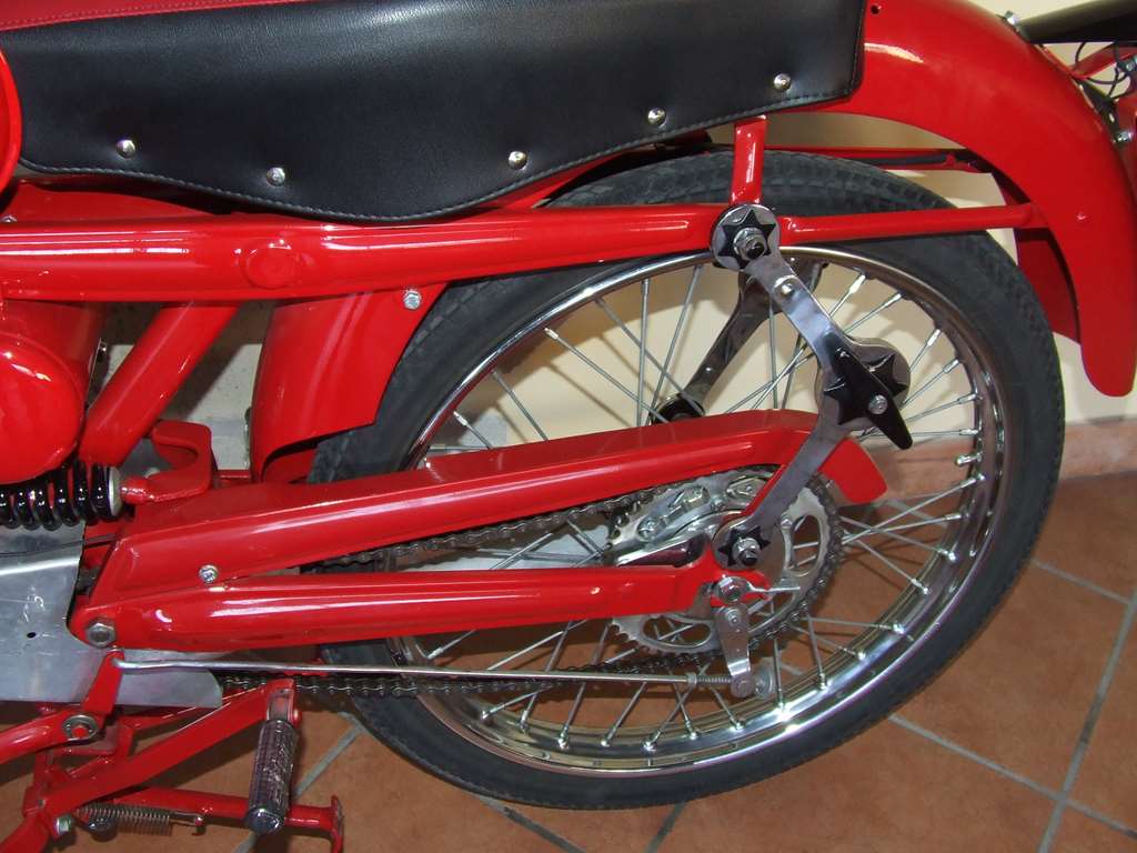 MOTO GUZZI CARDELLINO 1958 75 cc 3 MARCE TURISMO