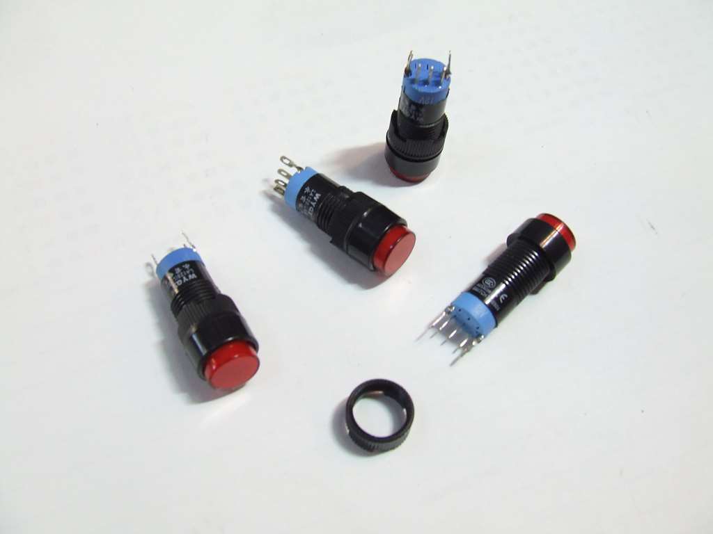 PULSANTE N.A - N.C.CON SPIA A LED ROSSA SEMPRE ACCESA DC 12 VOLT PULSANTE N.A - N.C.CON SPIA A LED ROSSA SEMPRE ACCESA DC 12 VOLT