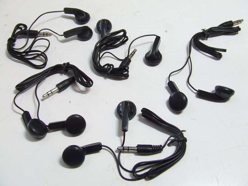 AURICOLARE MINI CUFFIA STEREO SPINA 3,5 MM 10 PEZZI AURICOLARE MINI CUFFIA STEREO SPINA 3,5 MM 10 PEZZI
