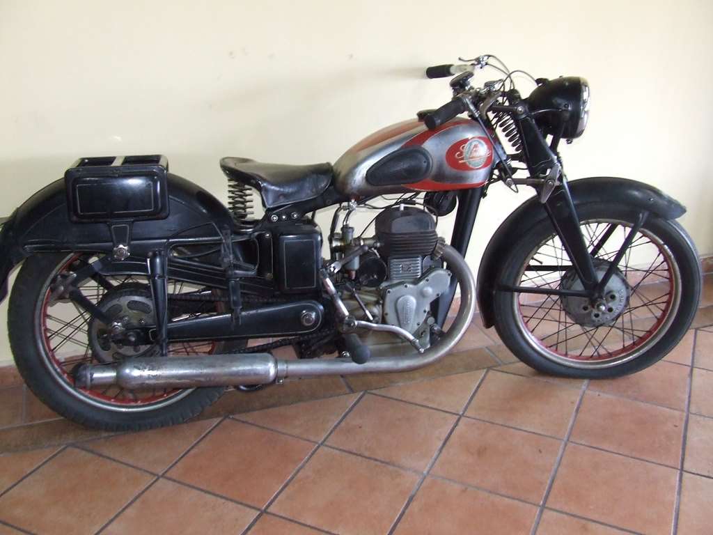 SERTUM 250 CC VALVOLE LATERALI 1949 CONSERVATO MAI RESTAURATO - Clicca l'immagine per chiudere