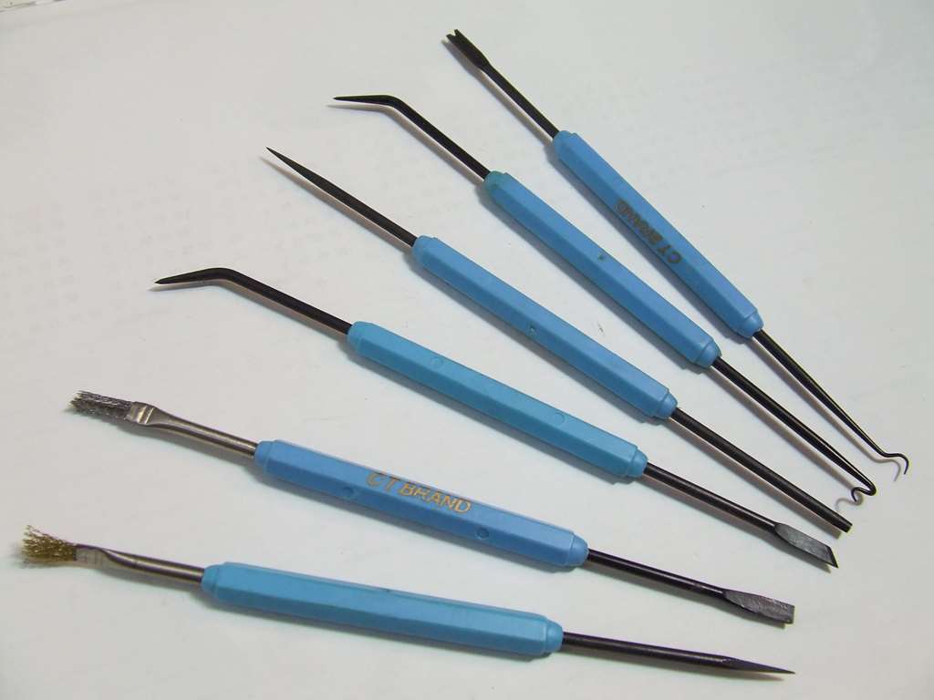 KIT UTENSILI PER AIUTO ALLA SALDATURA KIT UTENSILI PER AIUTO ALLA SALDATURA