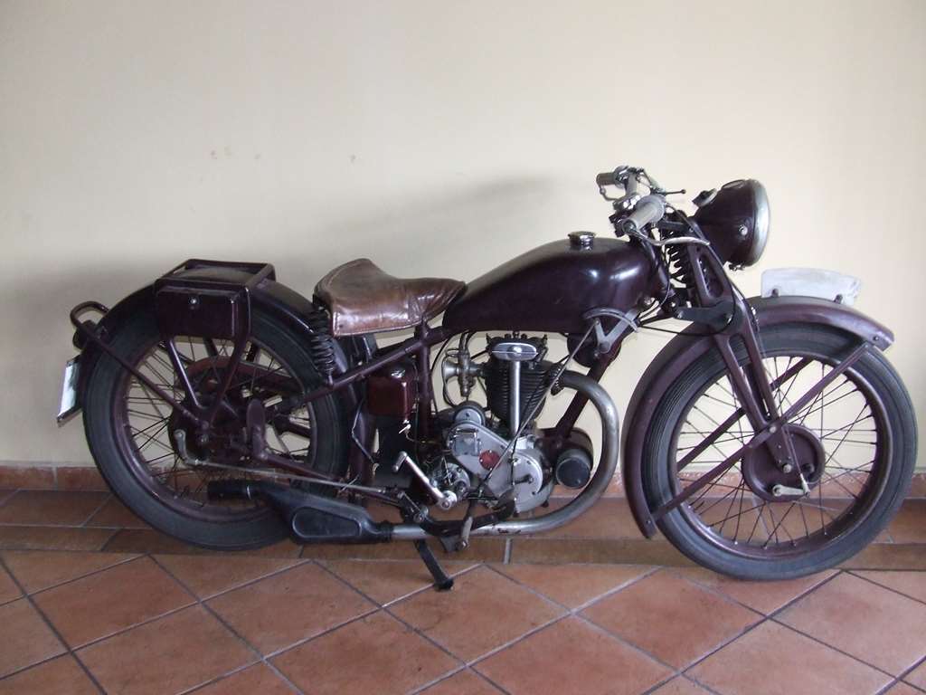 BIANCHI FRECCIA ORO 175 CC DEL 1932 4 TEMPI 3 MARCE BIANCHI FRECCIA ORO 175 CC DEL 1932 4 TEMPI 3 MARCE