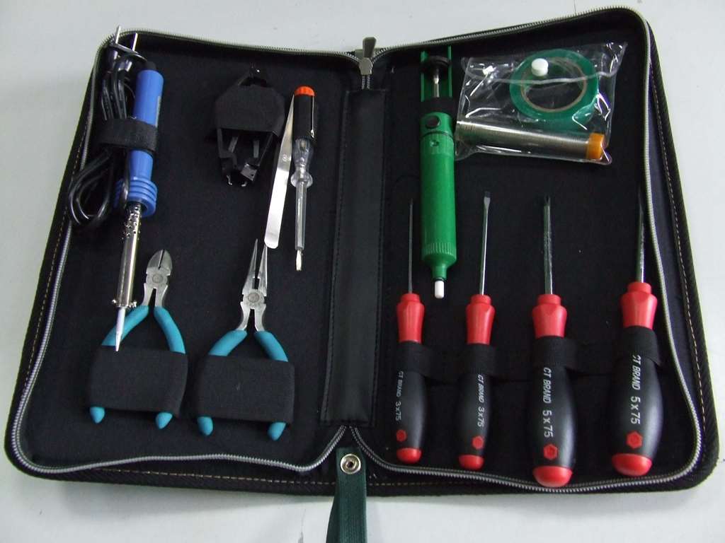 TROUSSE PORTAUTENSILI PRIMO INTERVENTO CT 813 TROUSSE PORTAUTENSILI PRIMO INTERVENTO CT 813