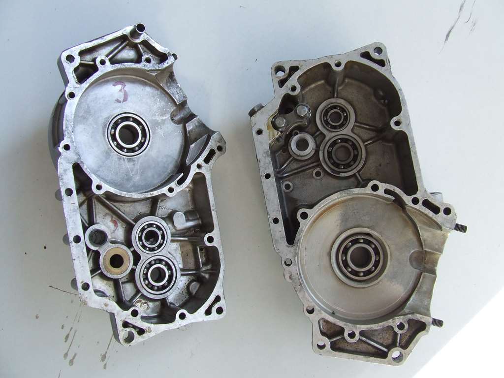 ISOMOTO 125 CC TURISMO 3 MARCE 1960 CARTER MOTORE COPPIA USATO ISOMOTO 125 CC TURISMO 3 MARCE 1960 CARTER MOTORE COPPIA USATO