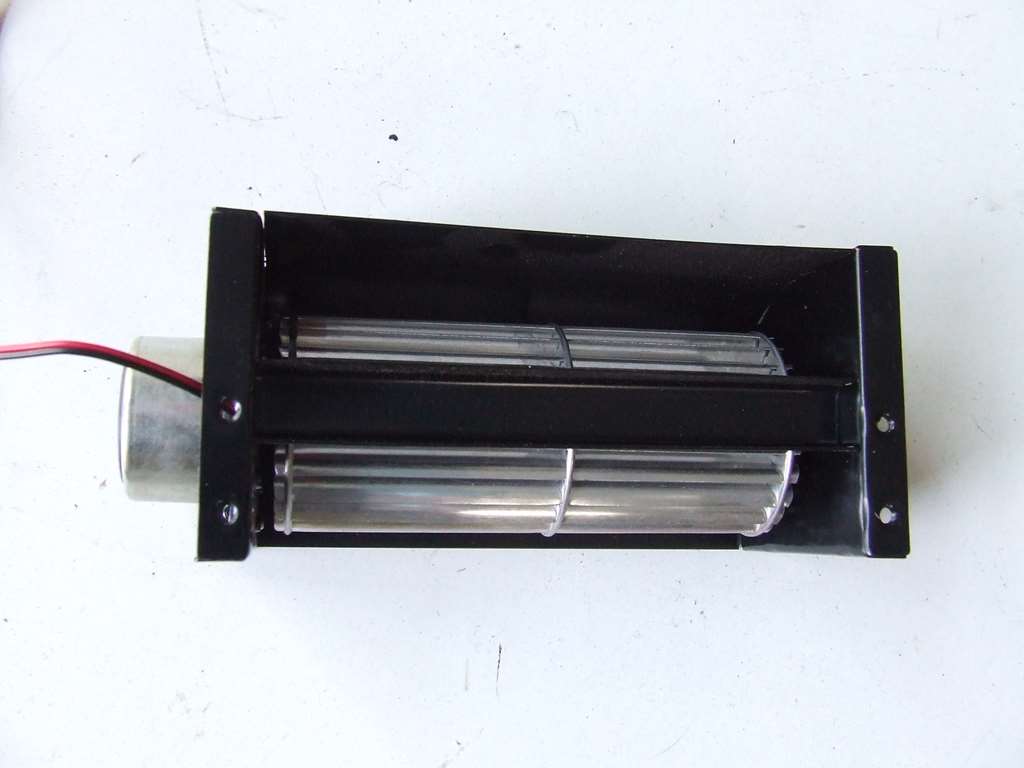 VENTOLA A SPINTA TANGENZIALE METALLICA 12 VOLT HL 50120 VENTOLA A SPINTA TANGENZIALE METALLICA 12 VOLT HL 50120