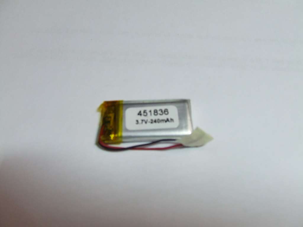 BATTERIA AI POLIMERI DI LITIO 36 X 18 X 4,5 MM 3,7 V 240 MAH BATTERIA AI POLIMERI DI LITIO 36 X 18 X 4,5 MM 3,7 V 240 MAH
