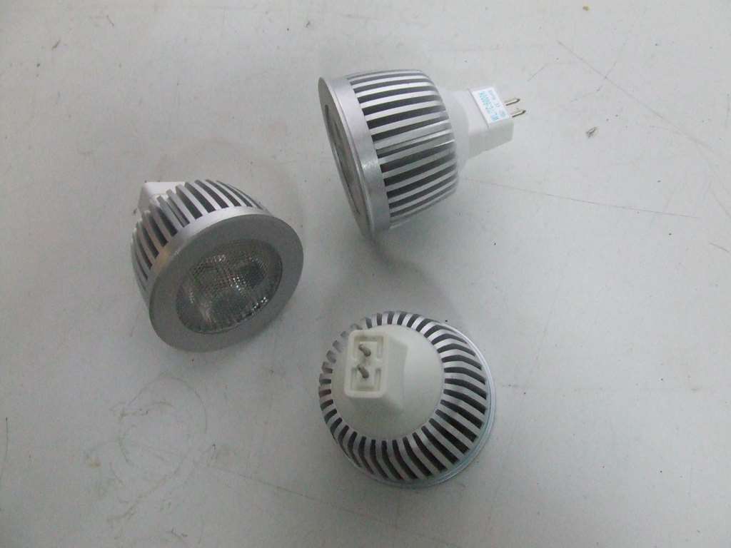 FARETTO 3 LED 6 WATT BIANCO FREDDO DICROICO 12 V BISPINA 3 PCS FARETTO 3 LED 6 WATT BIANCO FREDDO DICROICO 12 V BISPINA 3 PCS