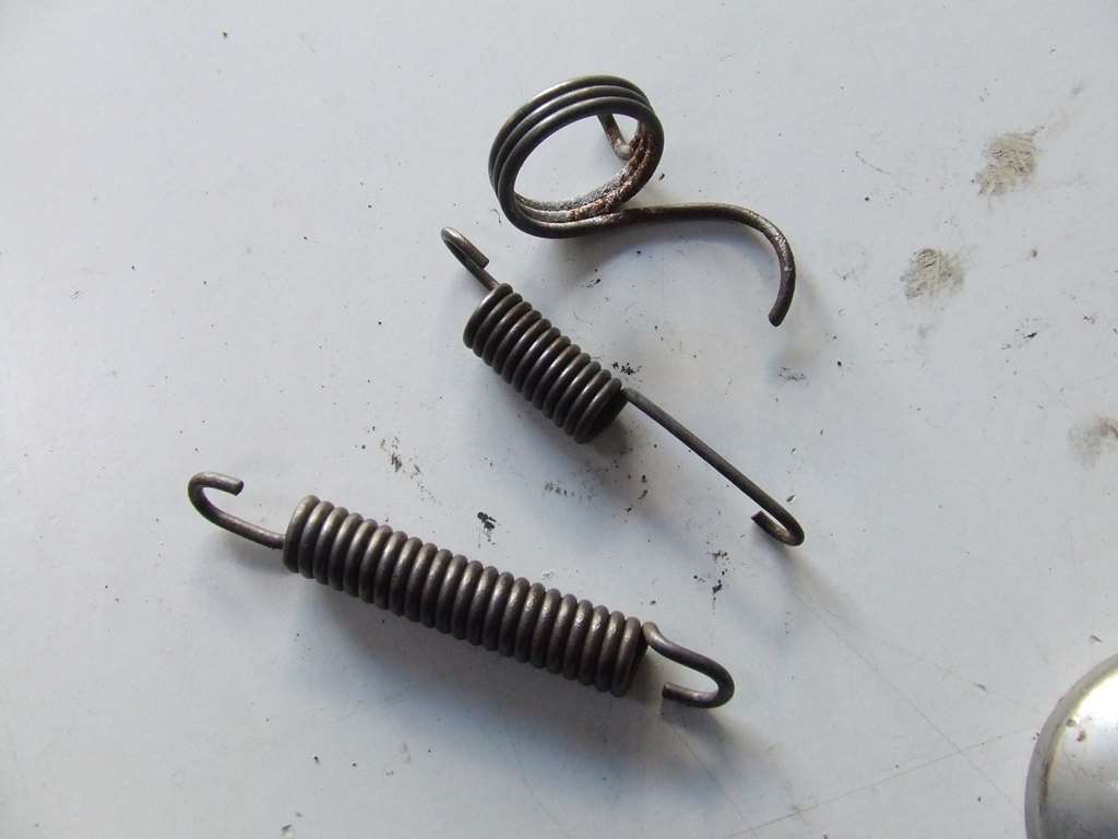 HONDA 400 FOUR ANNI 70 MOLLE CAVALLETTO FRENO USATO HONDA 400 FOUR ANNI 70 MOLLE CAVALLETTO FRENO USATO