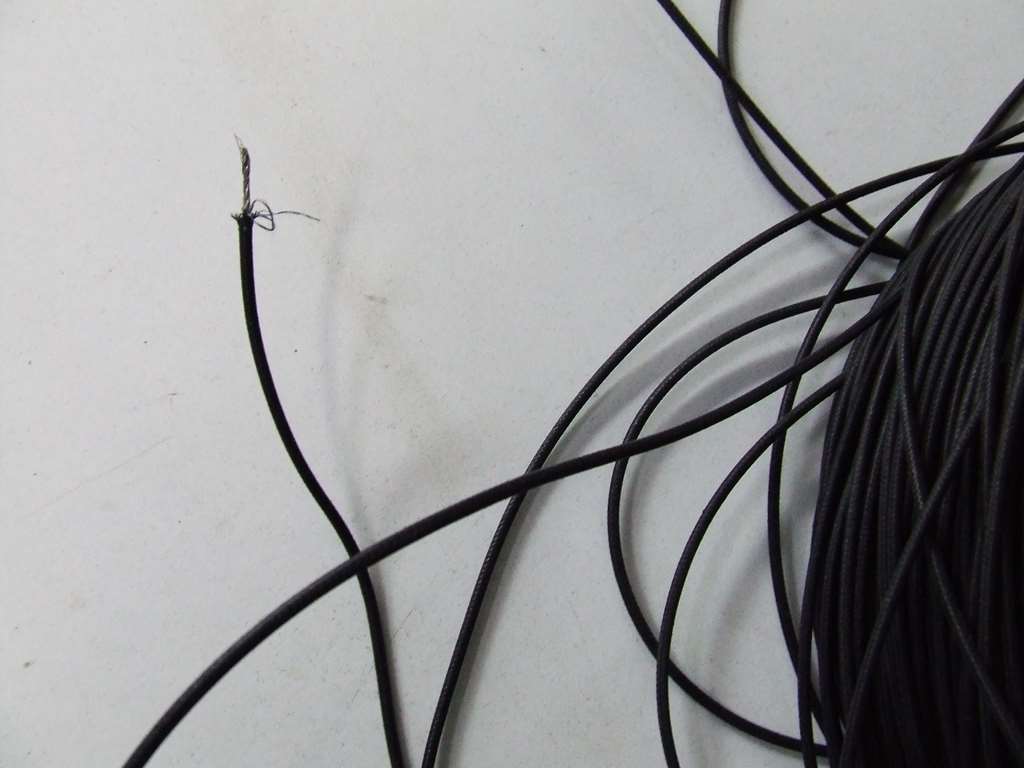 CAVO TELATO SEZIONE 1 MM NERO PER AUTO E MOTO EPOCA CAVO TELATO SEZIONE 1 MM NERO PER AUTO E MOTO EPOCA