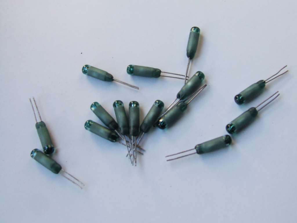 AMPOLLA INTERRUTTORE A MERCURIO DIAM 5MM LUNG.15 MM AMPOLLA INTERRUTTORE A MERCURIO DIAM 5MM LUNG.15 MM
