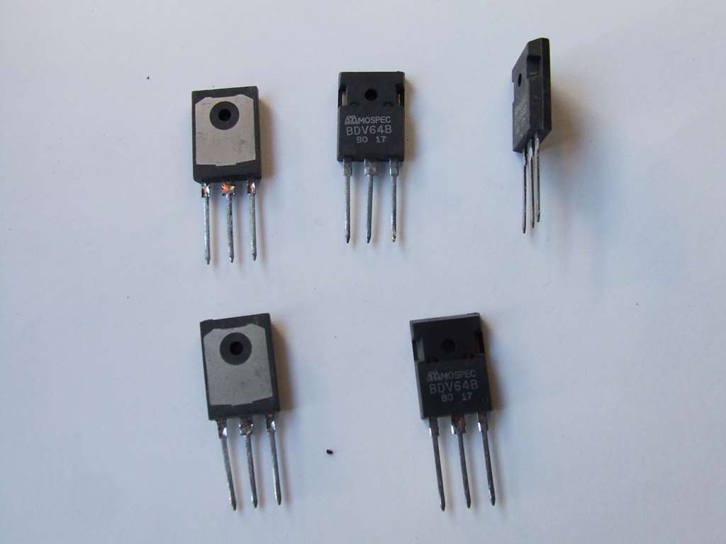 BDV 64B TRANSISTOR MOSPEC KIT 5 PEZZI - Clicca l'immagine per chiudere