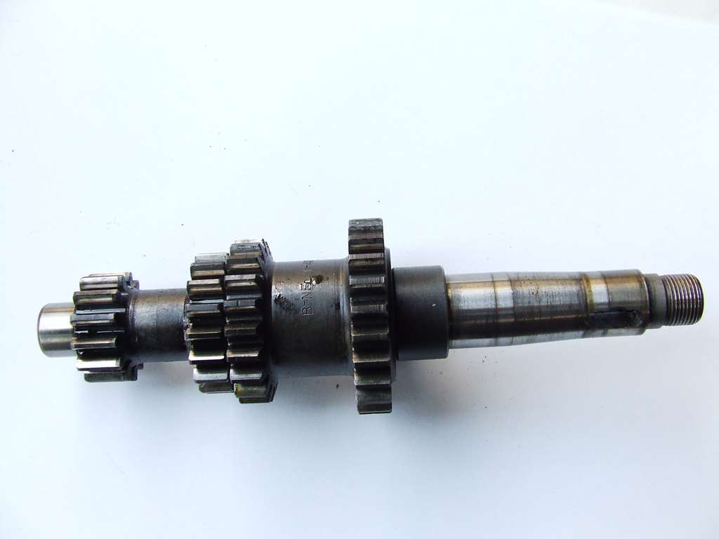 BENELLI LEONCINO 125 CC 1956 ALBERO PRIMARIO CAMBIO USATO BENELLI LEONCINO 125 CC 1956 ALBERO PRIMARIO CAMBIO USATO