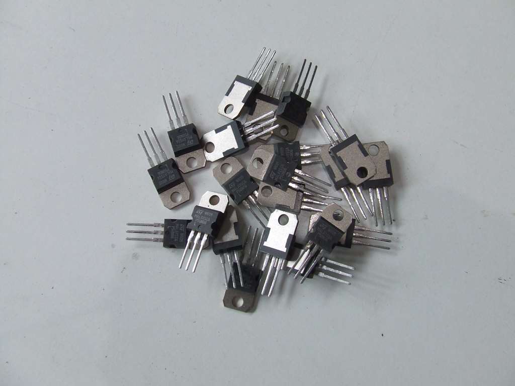 P50N06 TRANSISTOR MOSFET ST 600V 50A - Clicca l'immagine per chiudere