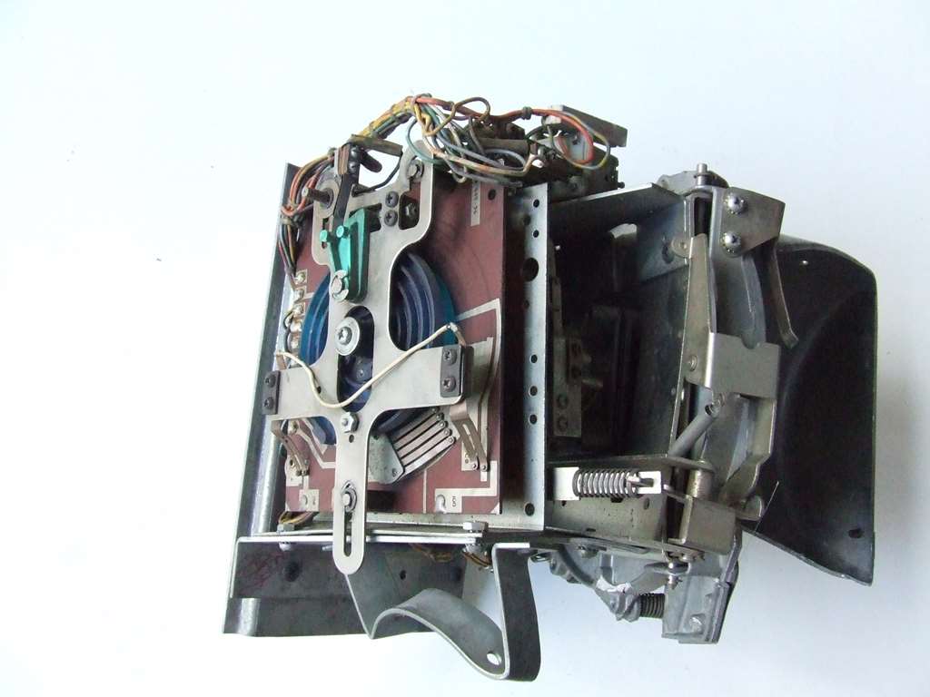 BALLY HOPPER PER SLOT MACHINE USO RICAMBI USATO BALLY HOPPER PER SLOT MACHINE USO RICAMBI USATO