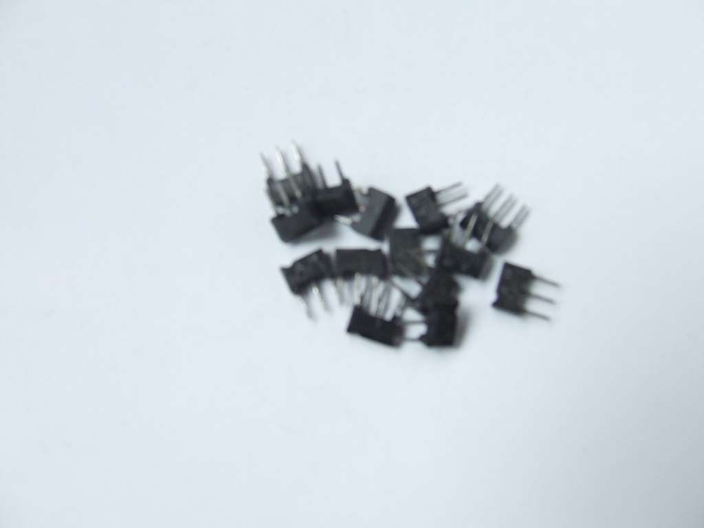 2SD 637 TRANSISTOR ORIGINALE MITSUBISHI D637R