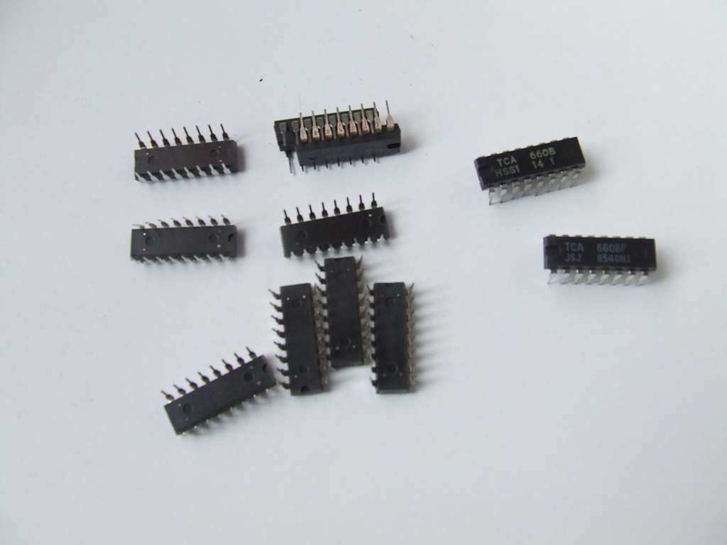 TCA 660B CIRCUITO INTEGRATO PHILIPS TCA660B TCA 660B CIRCUITO INTEGRATO PHILIPS TCA660B
