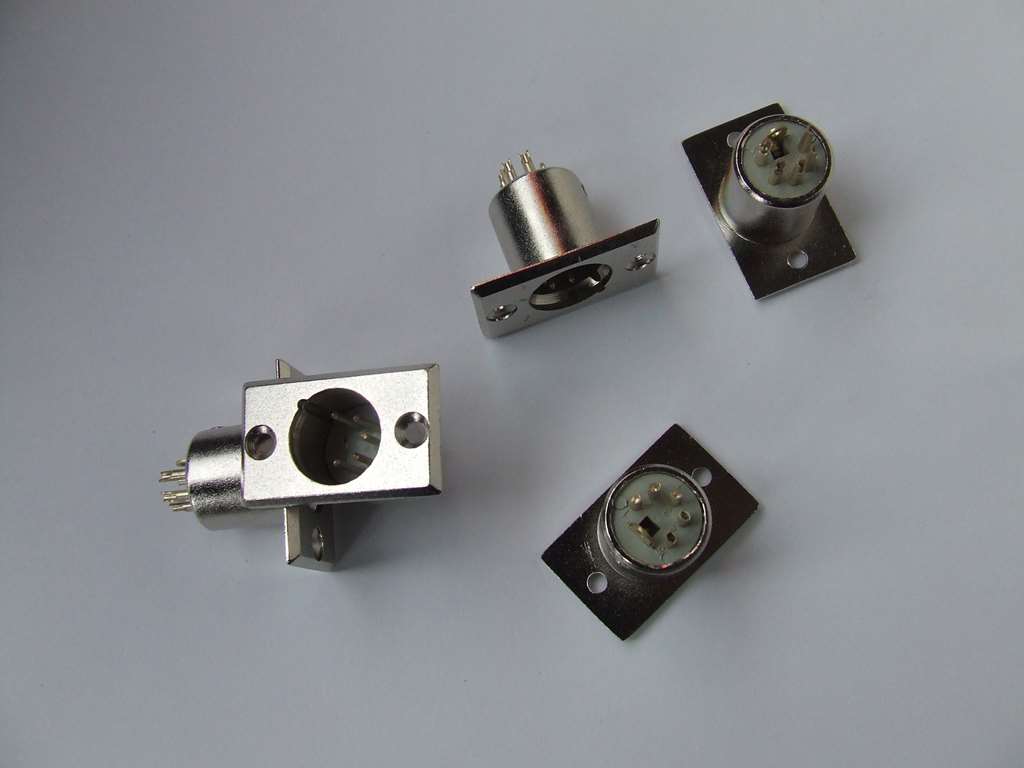 CANON SPINA DA PANNELLO 5 POLI METALLICA KIT 5 PEZZI CANON SPINA DA PANNELLO 5 POLI METALLICA KIT 5 PEZZI