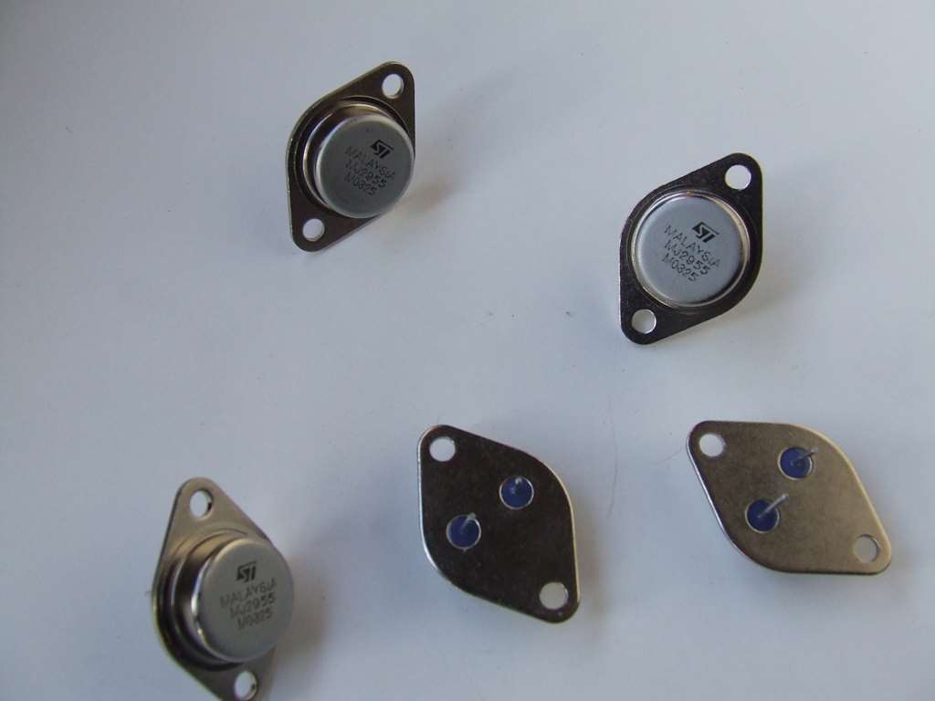 MJ 2955 TRANSISTOR ORIGINALE SGS THOMSON TO3 METALLICO MJ 2955 TRANSISTOR ORIGINALE SGS THOMSON TO3 METALLICO