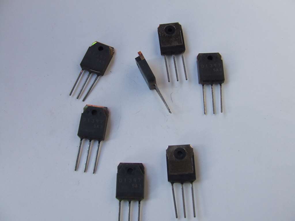 2SD 1397 TRANSISTOR ORIGINALE JAPAN 2SD1397 - Clicca l'immagine per chiudere