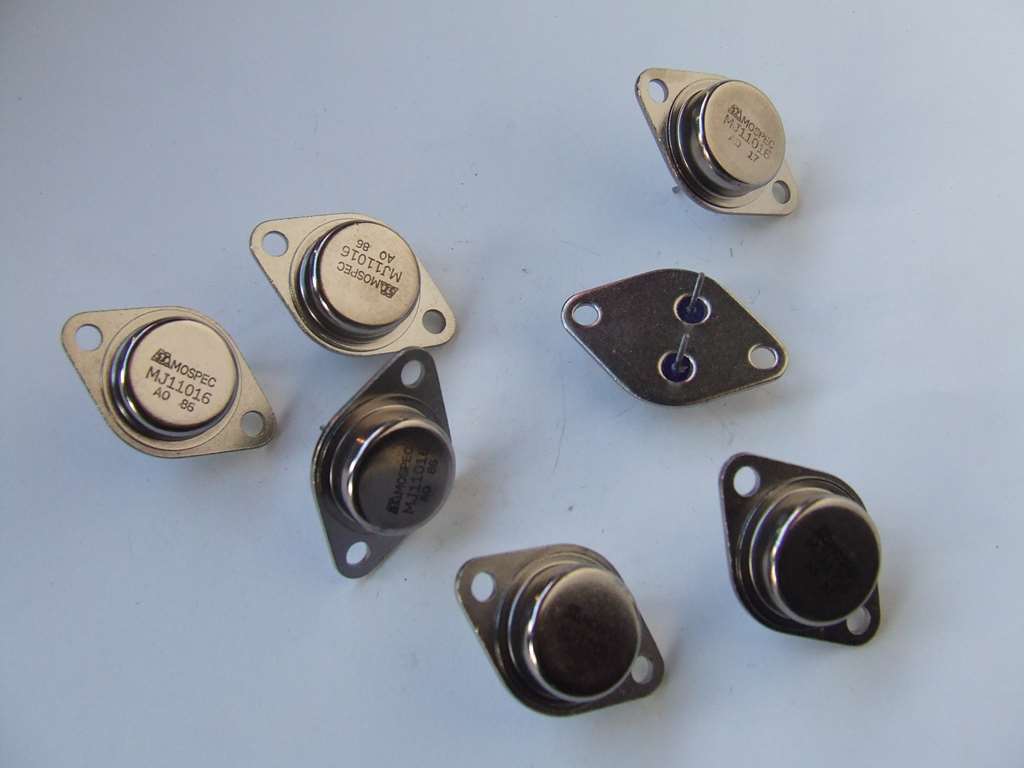 MJ 11016 TRANSISTOR ORIGINALE MOSPEC TO3 METALLICO MJ 11016 TRANSISTOR ORIGINALE MOSPEC TO3 METALLICO