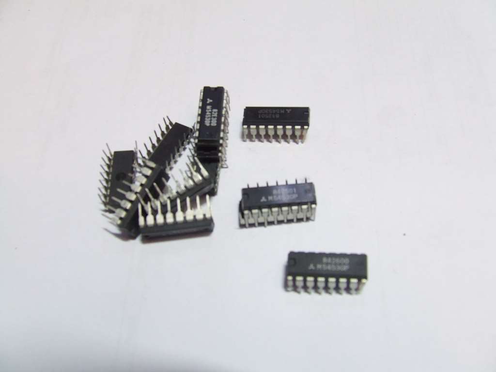 M 54530P CIRCUITO INTEGRATO MITSUBISHI M54530P M 54530P CIRCUITO INTEGRATO MITSUBISHI M54530P