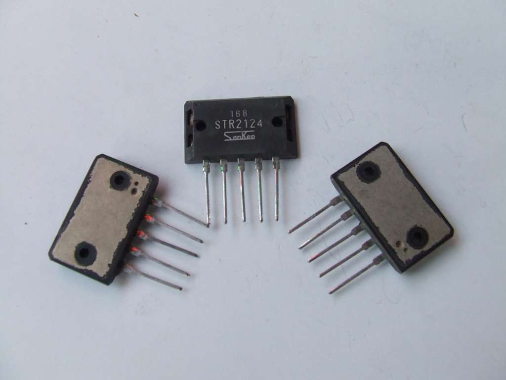 STR 2124 TRANSISTOR ORIGINALE SANKEN STR2124 STR 2124 TRANSISTOR ORIGINALE SANKEN STR2124