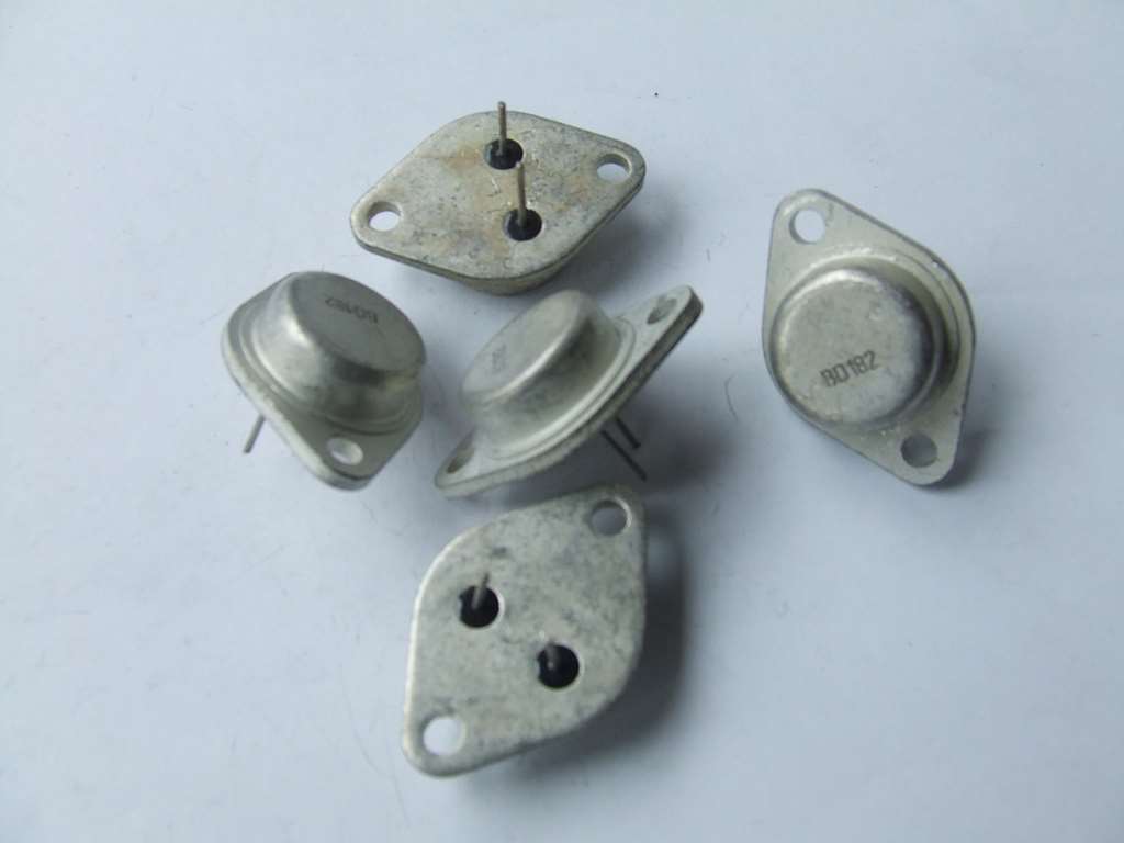 BD 182 TRANSISTOR ORIGINALE SGS BD182 BD 182 TRANSISTOR ORIGINALE SGS BD182