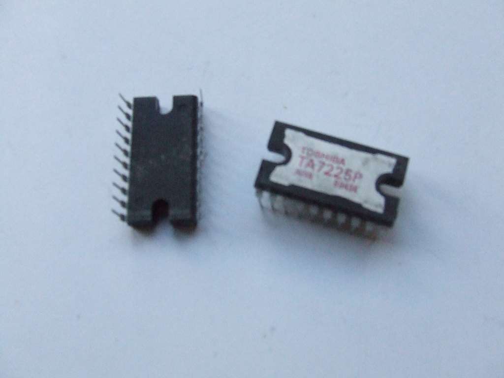 TA 7225P CIRCUITO .INTEGRATO ORIGINALE TOSHIBA TA7225